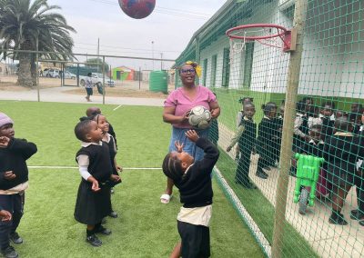Playground learning to shoot hoops